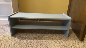 lot 1559 image: Pressed board shoe rack 12x31x12