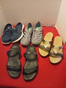 lot 1567 image: Skechers Shoes size 9 and Crocs sandals size 9