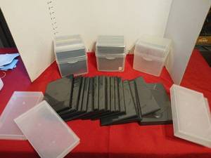 lot 1632 image: Lot of CDDVD Storage Cases