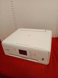 lot 1633 image: Canon PIXMA TS6200 All-In-One Printer no cables and untested