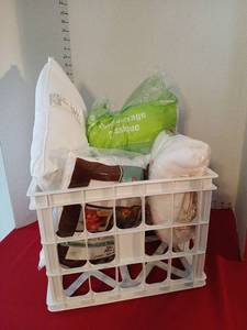 lot 1703 image: Lot of Pillows and Stuffing Materials Storage Organizer