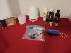 lot 1786 image: iTronics Ultrasonic Aroma Diffuser with Essential Oils and Carrying Case
