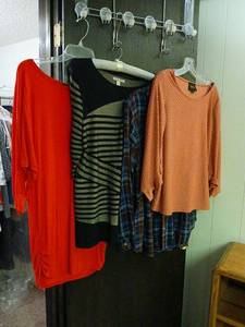 lot 2412 image: Ladies Clothing Lot 4 W5 christopher&banks size large xlarge