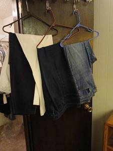 lot 2504 image: Ladies jeans size 12 to 14