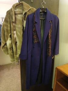 lot 2517 image: Lot of 2 Womens Coats Donnybrook and Tan Zip Jacket