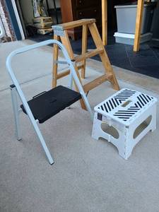 lot 3138 image: Three folding stepstools