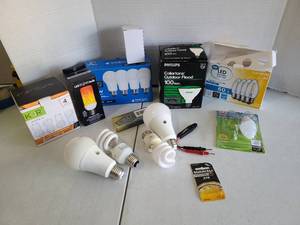 lot 3225 image: Lighting Lot LED Bulbs, Philips Colortone, Fixtures, Batteries