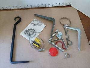 lot 3305 image: Assorted Automotive Hose Clamps Brackets and Hardware Lot