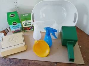 lot 3332 image: Gardening Starter Lot Avocado Growing Bowl Plant Food Spray Containers