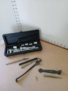 lot 3335 image: Socket Wrench Set with Hand Tools in Case