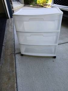 lot 3511 image: Sterilite 3-Drawer Plastic Storage Container on wheels 26x22x15