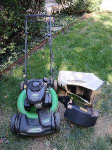 lot 5000 image: Lawn-Boy 149cc 6.5 ft-lbs Gross Torque Tru-Start Push Lawn Mower with attachments