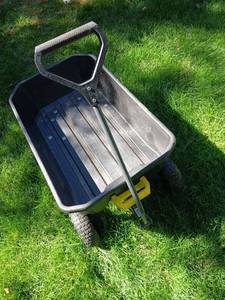 lot 5002 image: Gorilla Carts, Poly Dump Cart