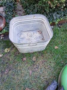 lot 5006 image: Galvanized  Steel Wash tub with Handles number 62