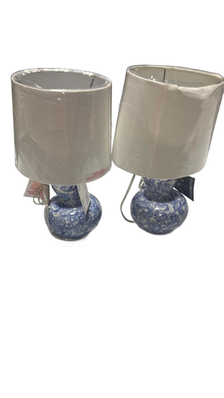 lot 5518 image: Pair of Table Lamps with Blue and White Decorative Bases - Retail $0