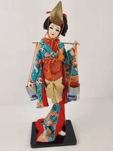 lot 122 image: Vintage Geisha Doll Orange Blue