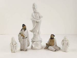 lot 140 image: 5 Piece Porcelain Figurine Lot Asian Figures Busts Statues