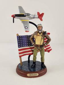 lot 161 image: Tuskegee Airmen Statue Hawthorne Village&nbsp