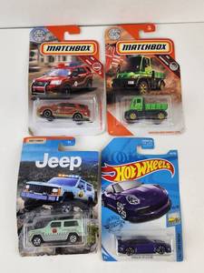 lot 169 image: Matchbox Hot Wheels Diecast Toy Cars Lot