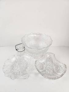 lot 252 image: Glassware Lot 4 Pieces Decorative Bowls Dishes Mason Jar&nbsp