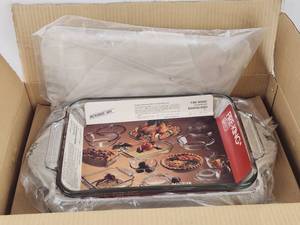 lot 253 image: Vintage Fire-King Ovenproof Baking Dish With Lid and Serving Stand