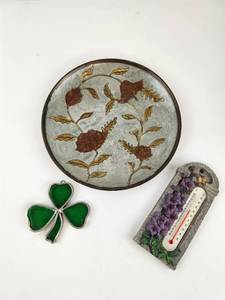 lot 270 image: 3-Piece Wall Decor Lot Round Plate Thermometer Shamrock Stained Glass