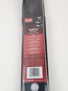 lot 290 image: Toro 42 Blade Kit 107 cm for TimeCutter Decks Model 131-3939-03P