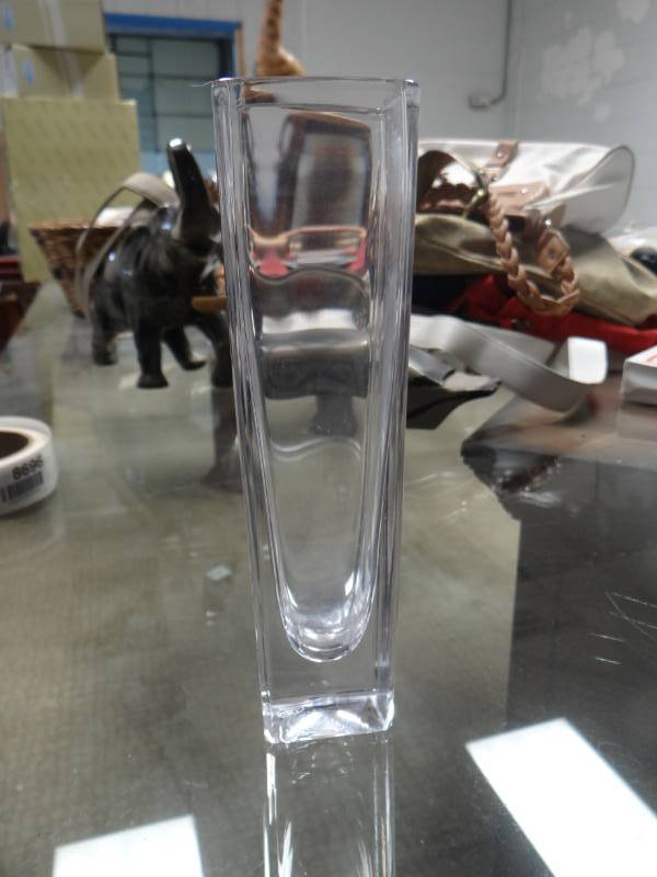 lot 8695 image: Cristal brand crystal vase- 8