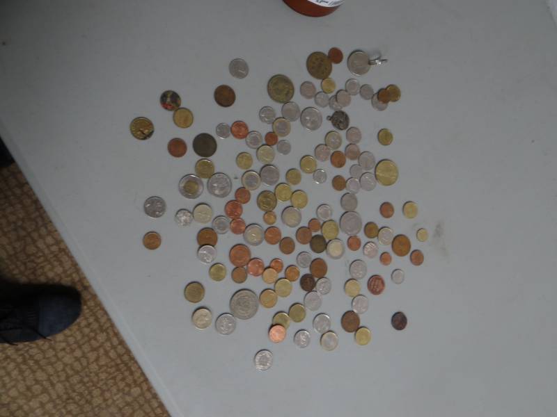 lot 8718 image: Lot of various Foreign coins