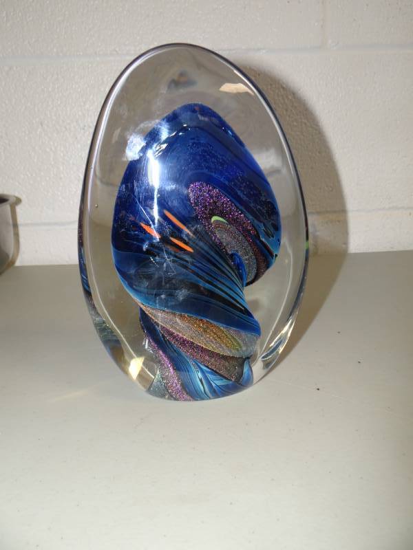 lot 8723 image: Hand blown glass piece- Signed Karg- 9 tall