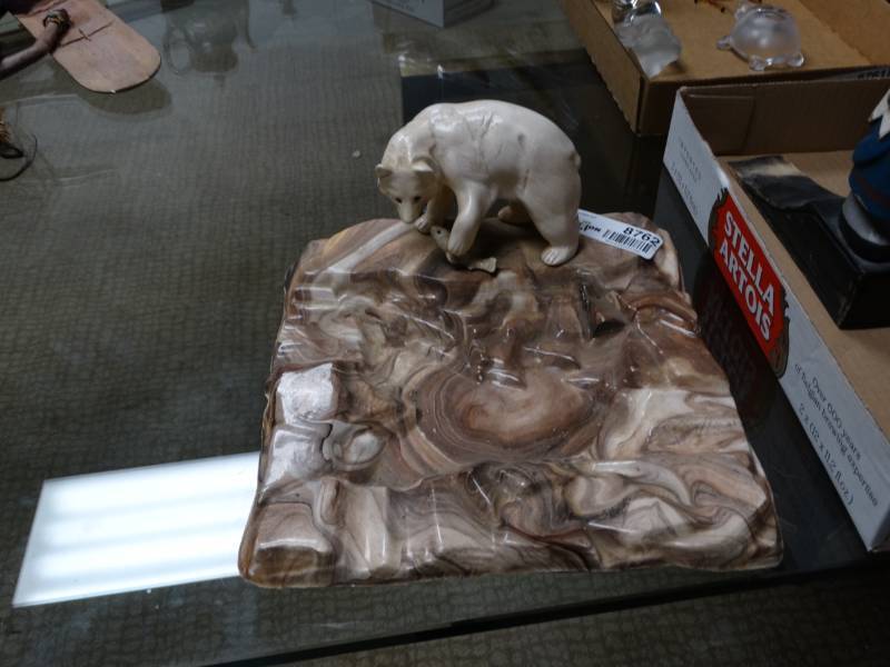 lot 8762 image: Large Bear ashtray