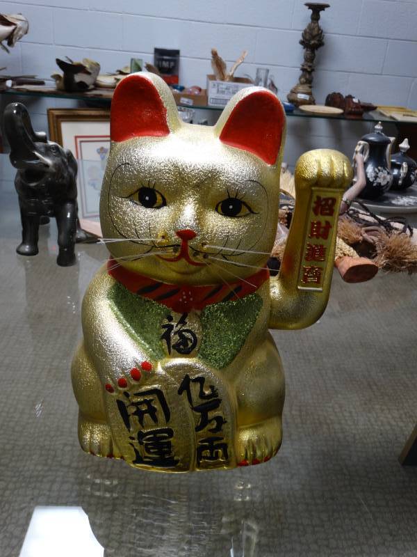 lot 8766 image: Chinese waving hand good luck cat