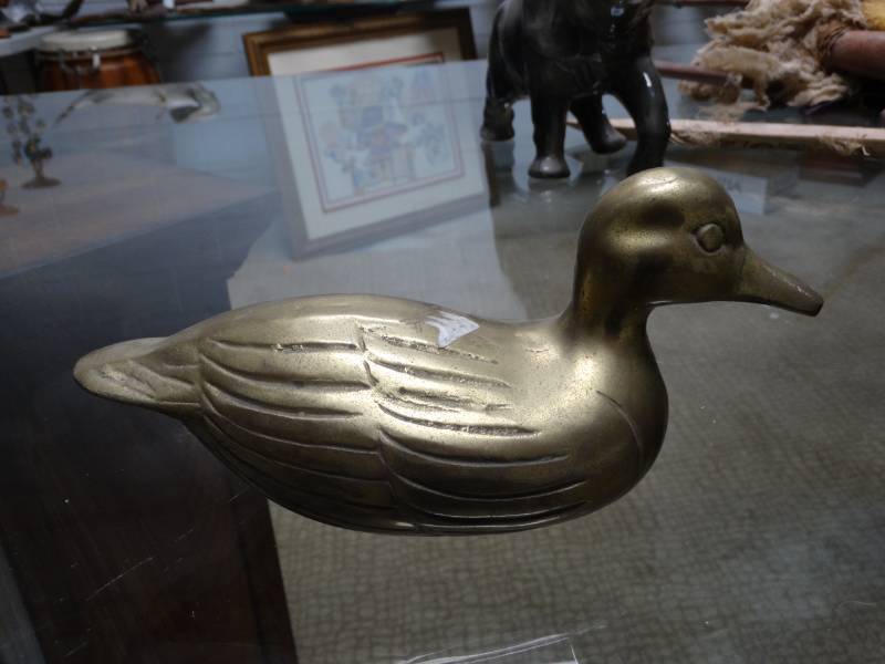 lot 8773 image: Brass duck statue