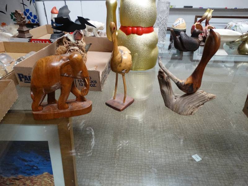 lot 8797 image: Lot of carved wood animals