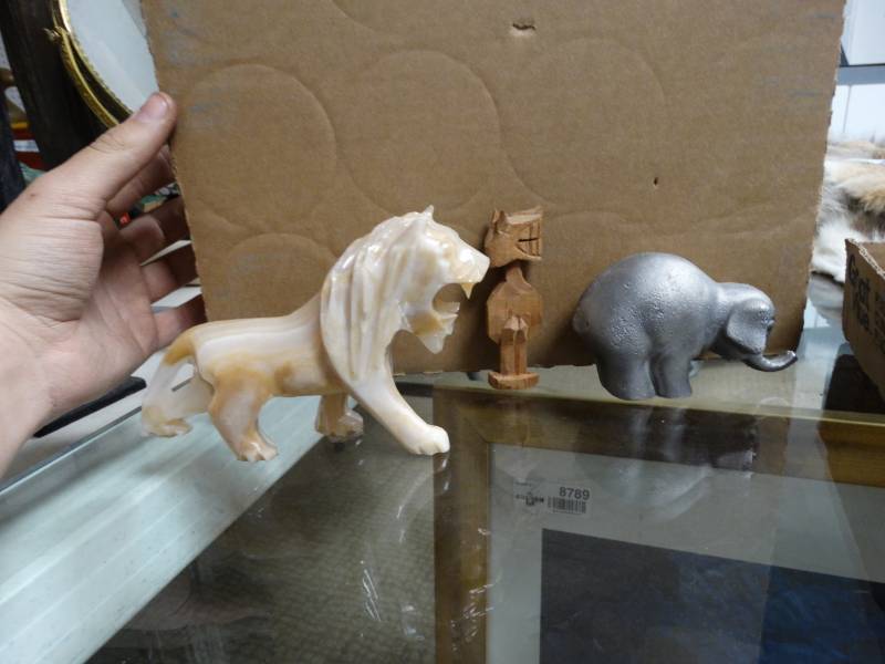 lot 8802 image: Animal figurines- Aluminum elephant