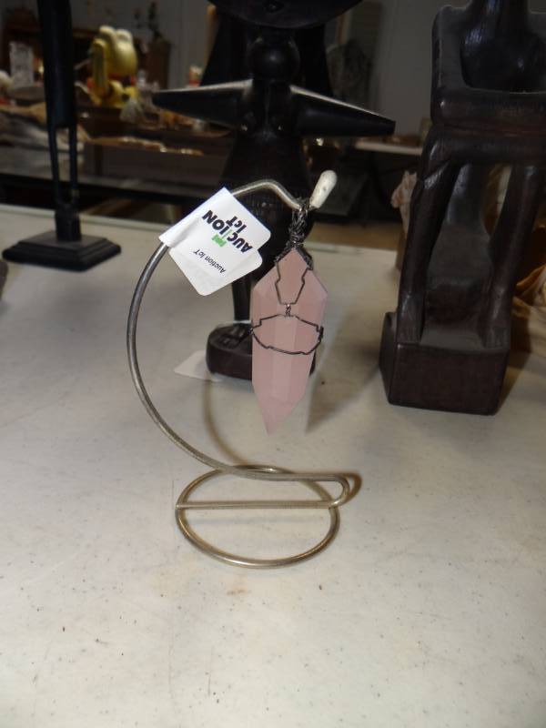 lot 8835 image: Crystal pendant on stand
