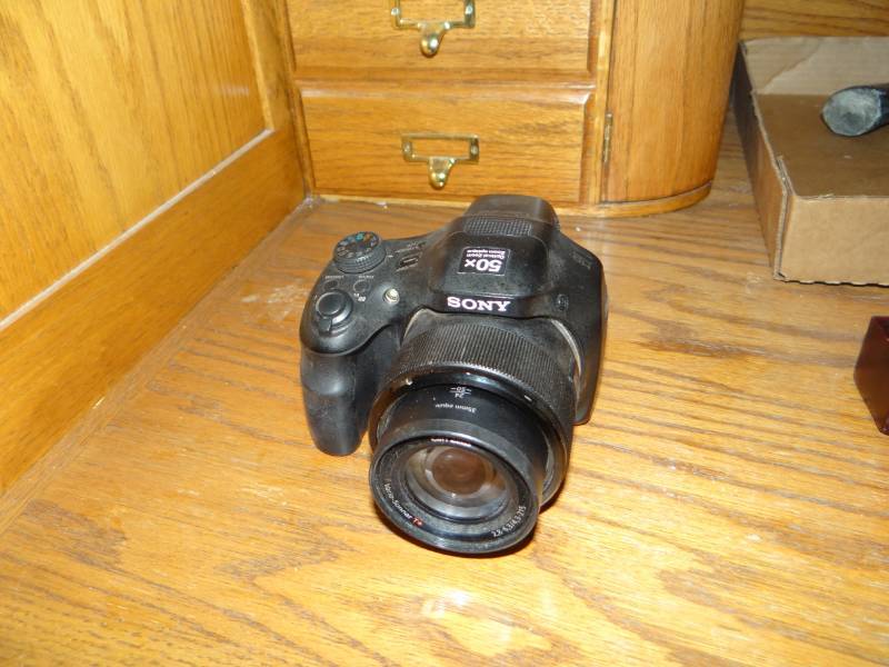 lot 8849 image: Sony Cyber shot DSC-HX300 digital camera