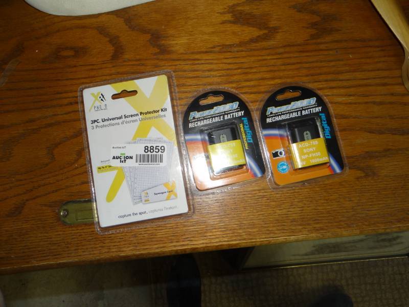 lot 8859 image: 2 new camera batteries