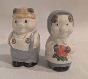 lot 1505 image: Salt and Pepper Ceramic Character Figurines - 2 ct