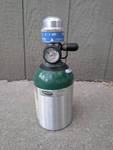 lot 3004 image: Precision Medical Oxygen Regulator Flow Meter Tank DOT-3AL2015