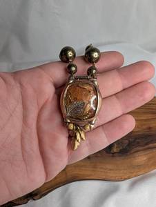 lot 3510 image: Handmade Resin Leaf Pendant Necklace with Beaded Chain and Leaf Charms