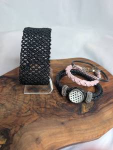lot 3604 image: Fashion Jewelry Lot Braided and Beaded Bracelets 4-Piece