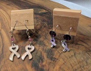 lot 3730 image: 2 Pairs Dangle Earrings Ribbon Heart Purple Beads - Handmade