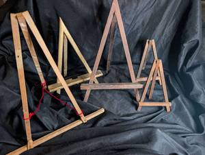 lot 4023 image: Wooden Tabletop A Frame Easels Set of 4