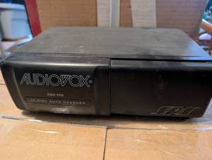lot 4502 image: Audiovox CDC-700 10 Disc Auto Changer