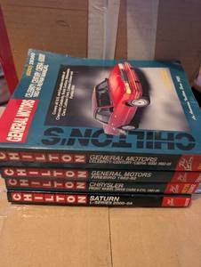 lot 4550 image: Chilton Repair Manual Lot 4 Books General Motors Chrysler Saturn 1981-2004