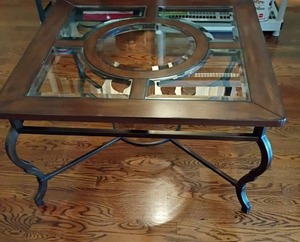 lot 901 image: Coffee Table with Glass Top.  Matches lot 902.  20 x 38 x 38