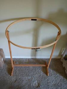 lot 910 image: Embroidery Hoop Stand with Oval Hoop Frame. 34 x 27 x 17