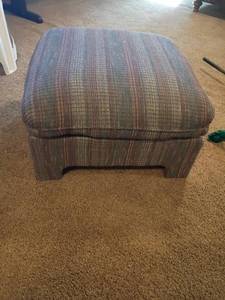 lot 929 image: Ottoman.  17 x 29 x 29.  Located in basement