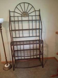 lot 932 image: Metal Bakers Rack.  79 x 37 x 16.  Located in basement